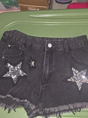 ROMWE Black Denim Shorts with Silver Sequin Stars